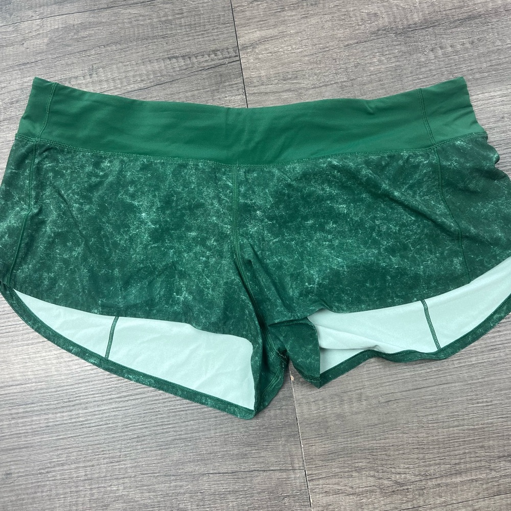 Lululemon speed up short LR 2.5 size 12